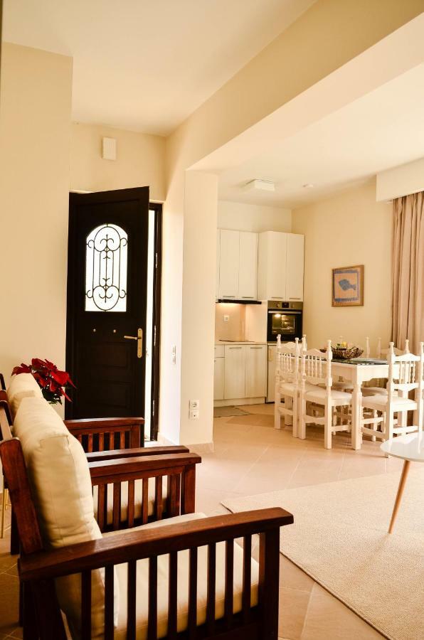 Ferienwohnung Sunrays Housing Kalamata Exterior foto