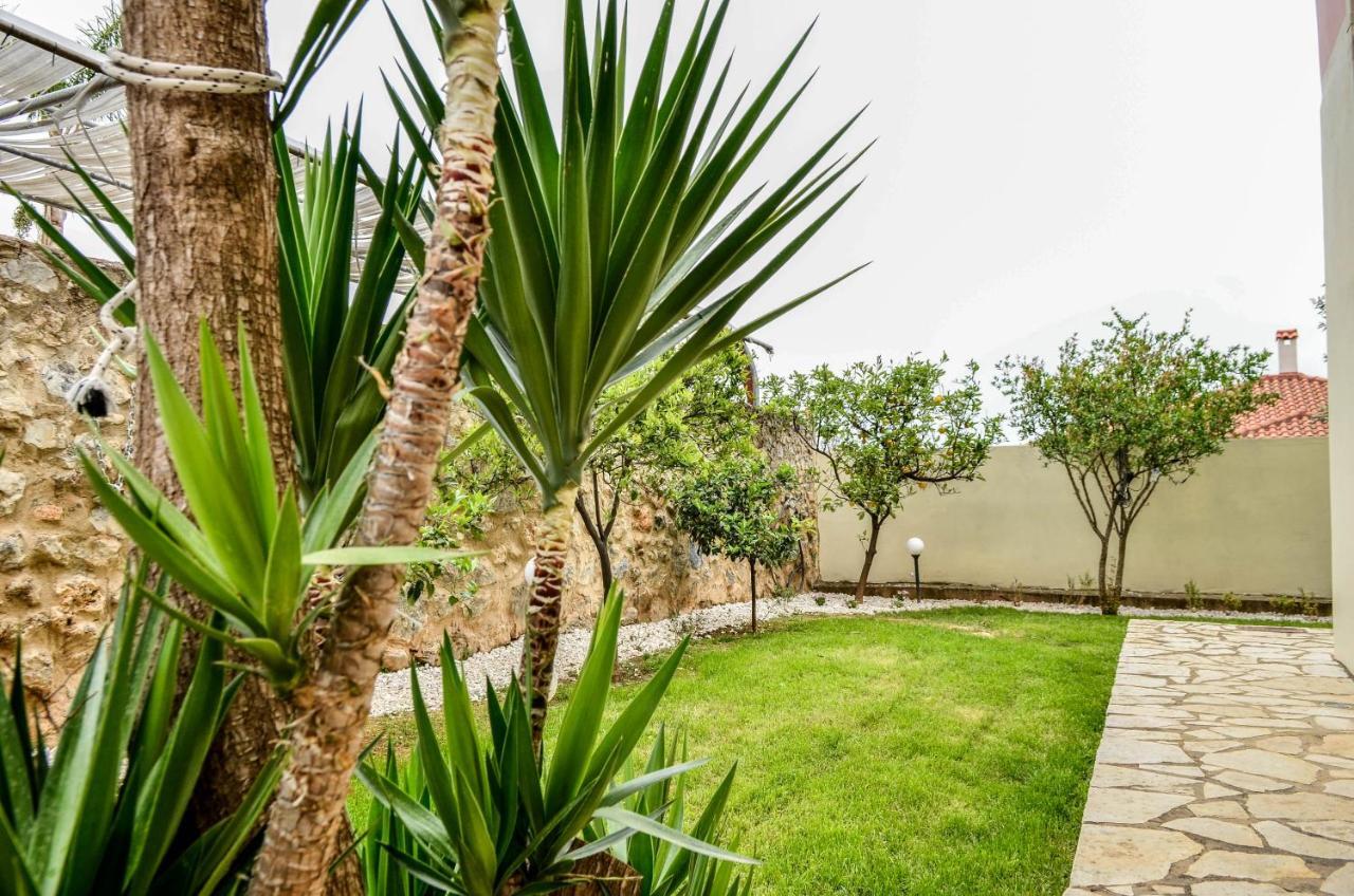 Ferienwohnung Sunrays Housing Kalamata Exterior foto